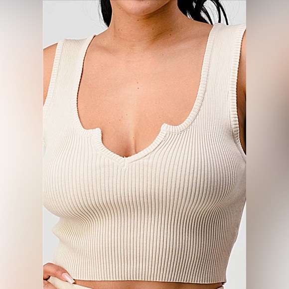 Two piece Set - Picture 3 of 4